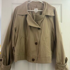 New cropped trench coat